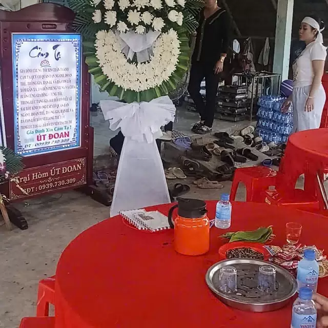 Hình ảnh hoa giao hàng thực tế