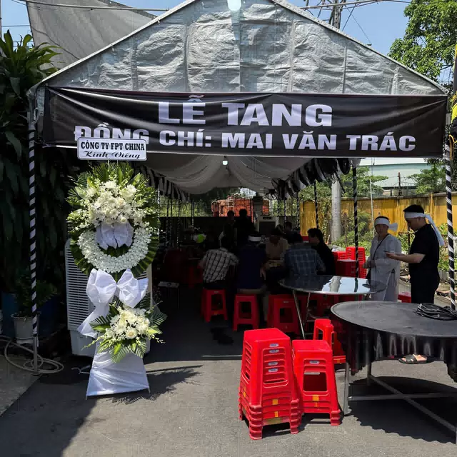 Hình ảnh hoa giao hàng thực tế
