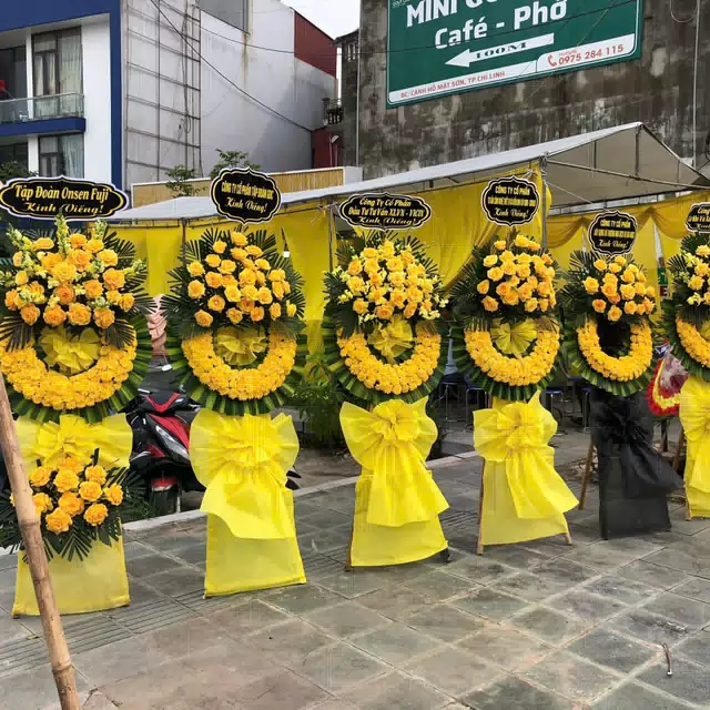 Hình ảnh hoa giao hàng thực tế