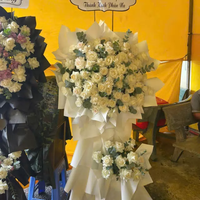 Hình ảnh hoa giao hàng thực tế
