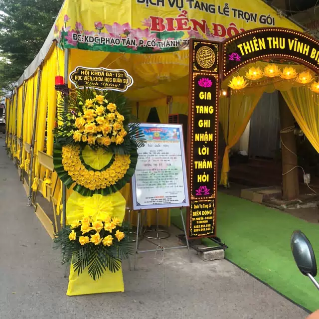 Hình ảnh hoa giao hàng thực tế