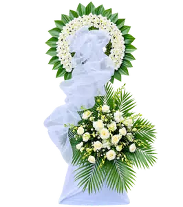 Kệ Hoa Chia Buồn Trắng Xanh Bố Cục Nhẹ Nhàng