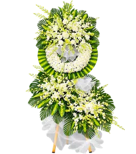 Kệ Hoa Chia Buồn Trắng Xanh Tạo Hình Nhẹ Nhàng