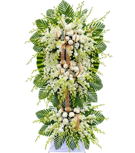 Kệ Hoa Chia Buồn Trắng Xanh Thiết Kế Trầm Tĩnh